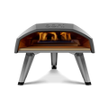 Der Ooni Koda 12 von Ooni ist ein moderner, tragbarer Gaspizzaofen mit einem Gehäuse aus Edelstahl, vier Beinen, eingebauter Flamme und einem Pizzasteinboden - ideal für Pizzaabende im Freien.
