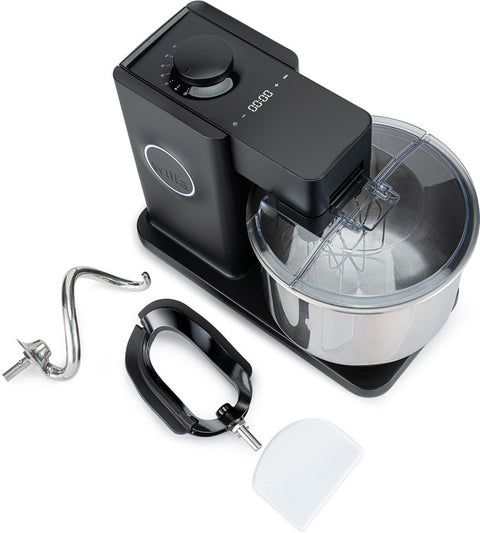 Wir präsentieren die Wilfa Küchen & Knetmaschine Probaker mit Timer Schwarz, eine elegante schwarze Maschine mit Digitalanzeige und einer Rührschüssel aus Edelstahl. Sie enthält vielseitige Aufsätze wie einen Knethaken und einen Flachrührer für müheloses Backen.