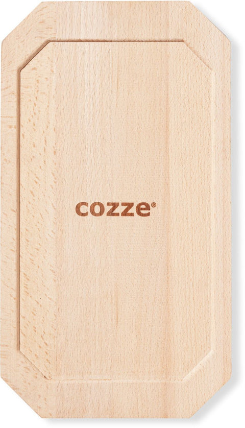 Die Cozze Gusseisen-Wendepfanne mit Untersetzer 165x330mm besteht aus einer langlebigen Gusseisen-Wendepfanne mit passender Unterlage, beide mit dem eleganten "Cozze"-Logo versehen - perfekt zum stilvollen Kochen und Servieren.