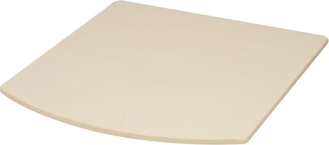 Ein quadratischer, cremefarbener Cozze Pizzastein für 17 Zoll Pizzaofen CLASSIC aus Keramik mit leicht gewölbten Kanten und geprägtem Mittellogo ist auf weißem Grund abgebildet - ideal als Ersatzstein Pizzaofen zum Backen.