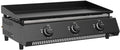 Die Cozze G-700 Plancha, Gas 50mbar - CH-Regler ist eine schwarze, rechteckige Grillplatte von Cozze mit drei Bedienelementen an der Vorderseite und einer emaillierten, flachen Kochfläche.
