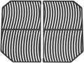 Zwei schwarze Metallpaneele mit gewellten, parallelen Lamellen erzeugen eine optische Täuschung - ideal für Balkongrills oder zur Integration in den Cozze E-500 Grill, elektrisch 230V (CH-Stecker), mit Zwei-Zonen-Technik. Platzieren Sie sie nebeneinander mit einem kleinen Abstand dazwischen.