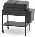 Der Cozze Elements Abfalleimer von Cozze ist ein schwarzer Zwei-Flammen-Gasgrill für den Außenbereich auf vier Beinen (zwei davon mit Rädern), mit Outdoor-Küchen-Modul, zwei abgedeckten Fächern, vorderen Bedienknöpfen, seitlichem Ablagefach und unterer Ablage.
