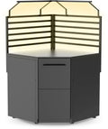 Das Cozze Elements LED-Rack für Outdoor-Küche Eckmodul [90 cm] von Cozze ist ein schwarzer Metall-Arbeitsplatz mit zwei Schubladen, einer Schranktür, Lamellenaufkantung und geometrischem LED-Rack - ideal für Ihre Outdoor-Küchenecke.