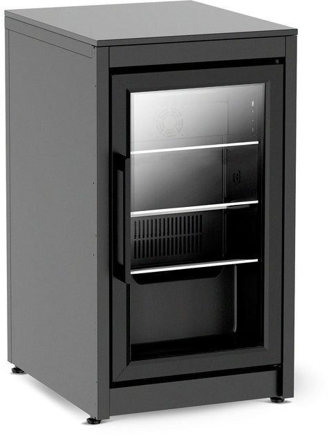 Das Cozze Elements Outdoor-Küche Kühlschrank-Einbaumodul mit Tischplatte [52 cm] ist ein kompakter schwarzer Kühlschrank mit Glasfront, zwei Ablagen, modernem Design und Innenbeleuchtung - ideal als Einbaumodul in jedem Raum.