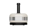 Der Gozney Dome Gen 2 Pizzaofen - Hybrid Brennstoffsystem von Gozney ist ein kompakter, moderner Outdoor-Ofen mit cremefarbener Kuppel, Edelstahlband, schwarzem Schornstein und schwarzem Sockel, abgebildet auf einem schlichten weißen Hintergrund.