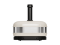 Der Gozney Dome Gen 2 XL Pizzaofen - Hybrid Brennstoffsystem von Gozney zeichnet sich durch ein modernes weißes und silbernes Finish mit schwarzem Schornstein und Sockel aus, dargestellt auf einem schlichten weißen Hintergrund.