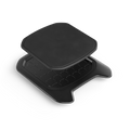 Die Gozney Ablagefläche - Dachgepäckträger für Tread ist eine schwarze zweiteilige Grillpresse mit quadratischem Oberteil und abnehmbarem Sockel, perfekt zum Kochen im Freien und sogar zum Grillen.