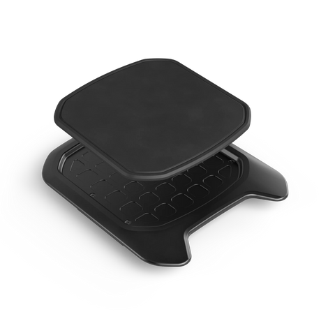 Die Gozney Ablagefläche - Dachgepäckträger für Tread ist eine schwarze zweiteilige Grillpresse mit quadratischem Oberteil und abnehmbarem Sockel, perfekt zum Kochen im Freien und sogar zum Grillen.