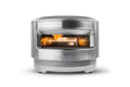 Der Solo Stove Pi Pizzaofen 12 von Solo Stove ist eine Tischfeuerstelle aus Edelstahl mit einem rechteckigen Fenster, Lüftungslöchern und sichtbaren Flammen - perfekt, um hohe Backtemperaturen für Ihre 12-Zoll-Pizza zu erreichen.