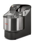 Eine elegante, moderne schwarze Spiralknetmaschine SUNMIX Easy Line 6 mit einer Rührschüssel aus poliertem Edelstahl. Diese professionelle Maschine verfügt über einen Drahtschutz zur Sicherheit, Bedienknöpfe auf der Oberseite und einen beschrifteten Pfeil auf der Schüssel, der die Rührrichtung angibt. Der Markenname „Sunmix“ ist deutlich sichtbar an der Seite angebracht.