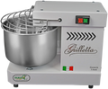 Der Famag Grilletta IM 5 Spiralkneter ist ein weißer Küchenmixer in Industriequalität mit einer Rührschüssel aus hochwertigem Edelstahl und einem Schutzgitter aus Stahldraht. Auf der Vorderseite ist das „Grilletta“-Logo mit einem Emblem der italienischen Flagge, einem Hinweis auf eine 3-jährige Garantie und Einschaltknöpfen oben rechts zu sehen. Auf der Unterseite befindet sich ein Famag Grilletta-Markenetikett.